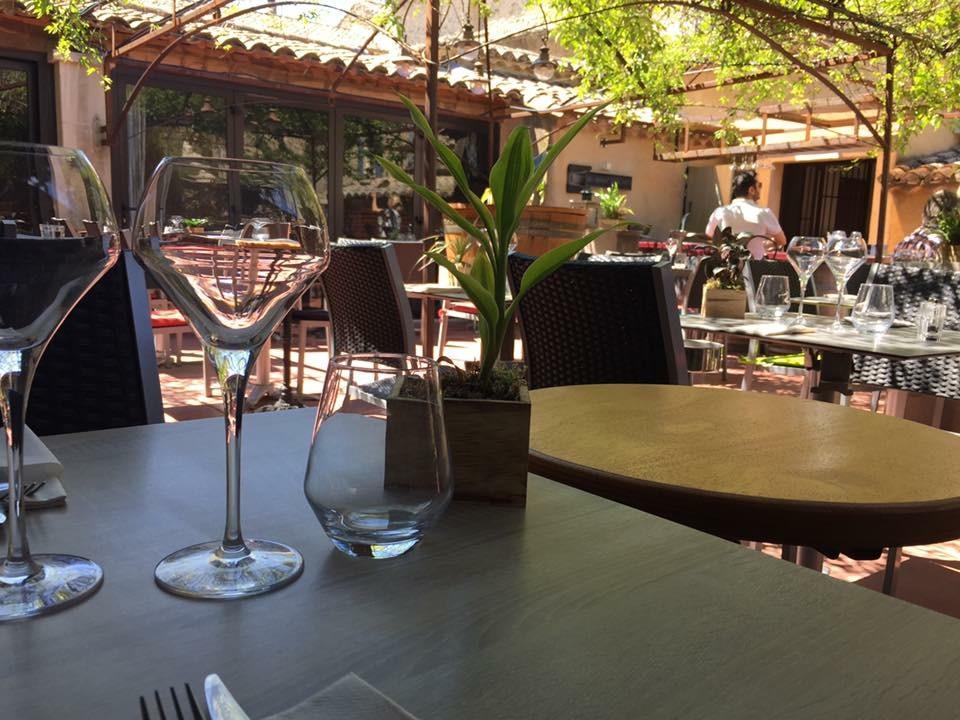 Отель Le Vieux Bistrot Кабриер-д'Авиньон Экстерьер фото