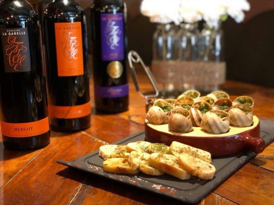 Отель Le Vieux Bistrot Кабриер-д'Авиньон Экстерьер фото